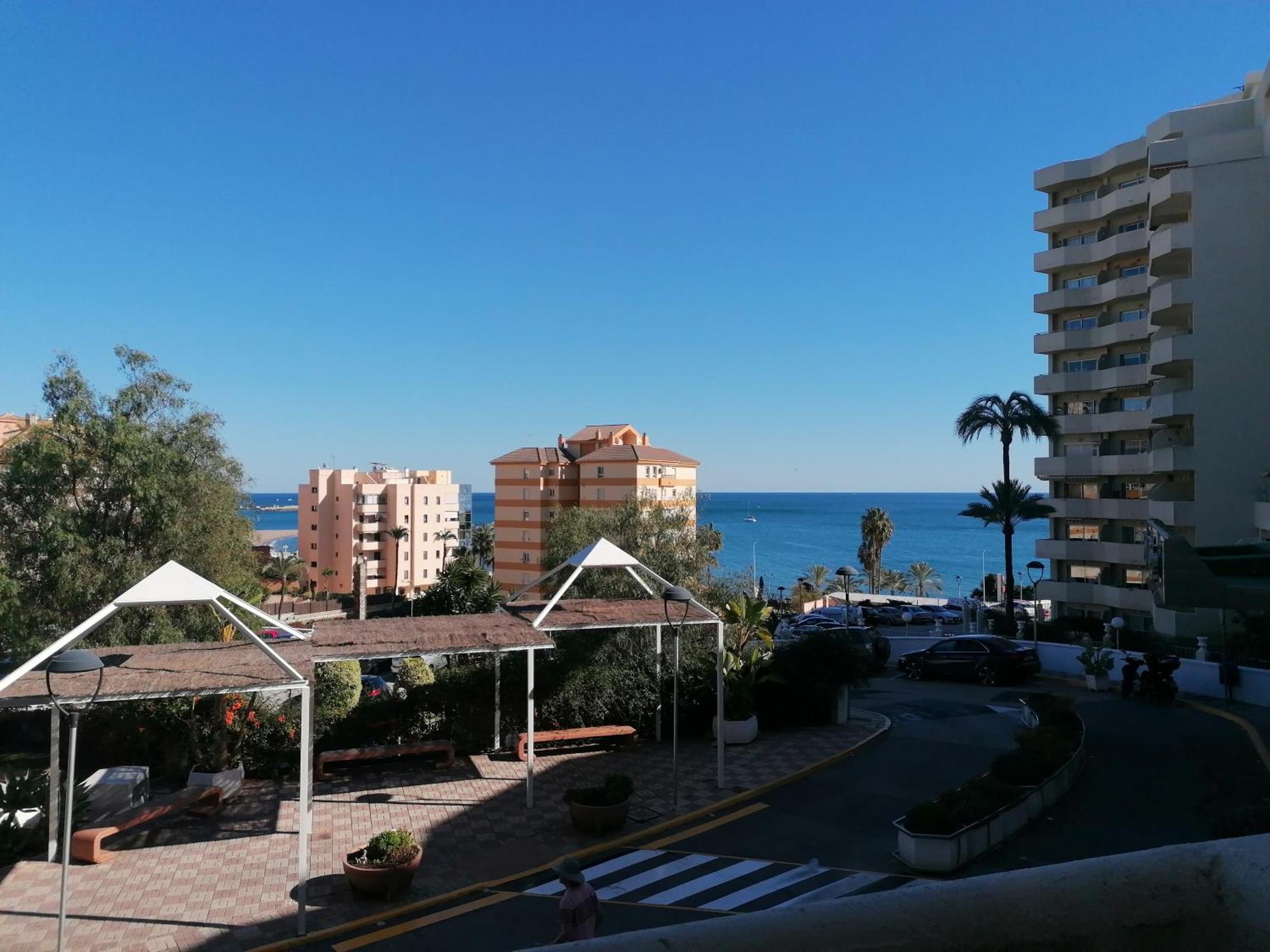Estudio Terraza Vista Mar Parking Gratuito Piscinas ベナルマデナ エクステリア 写真